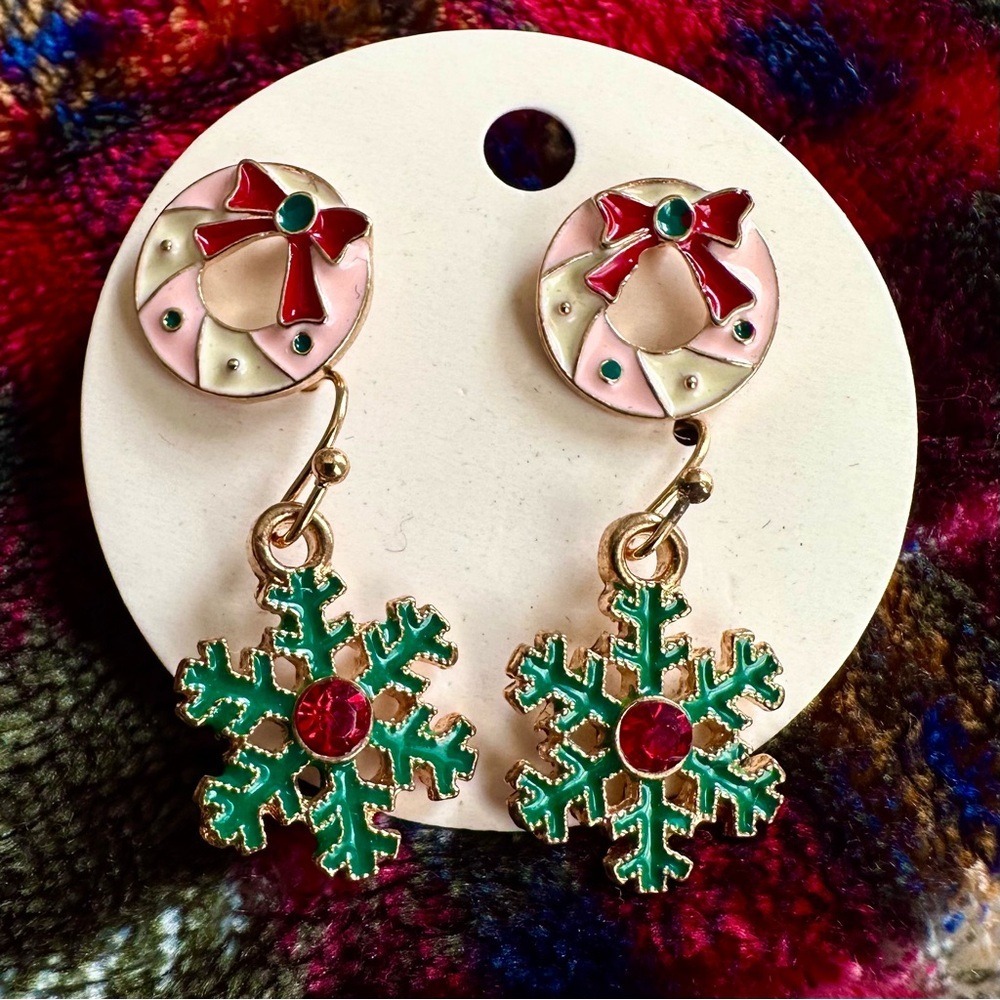 Festive Pink and Green Snowflake Wreath Christmas Holiday Earrings 2 Pair Set